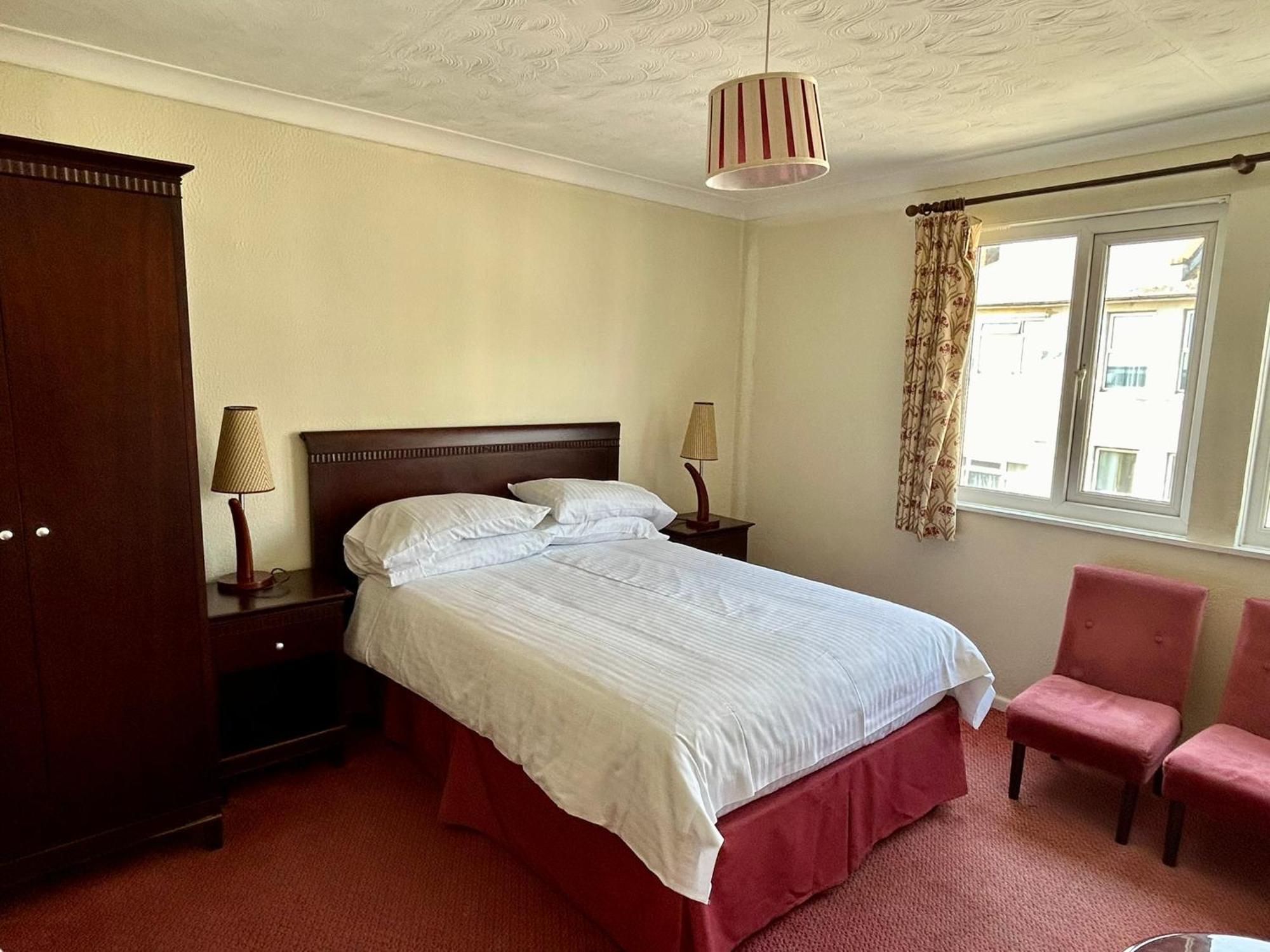 Regent Court - Seafront, Sandown - Free Car Ferry For Bookings Of 3 Or More Nights, Subject To Availability ภายนอก รูปภาพ