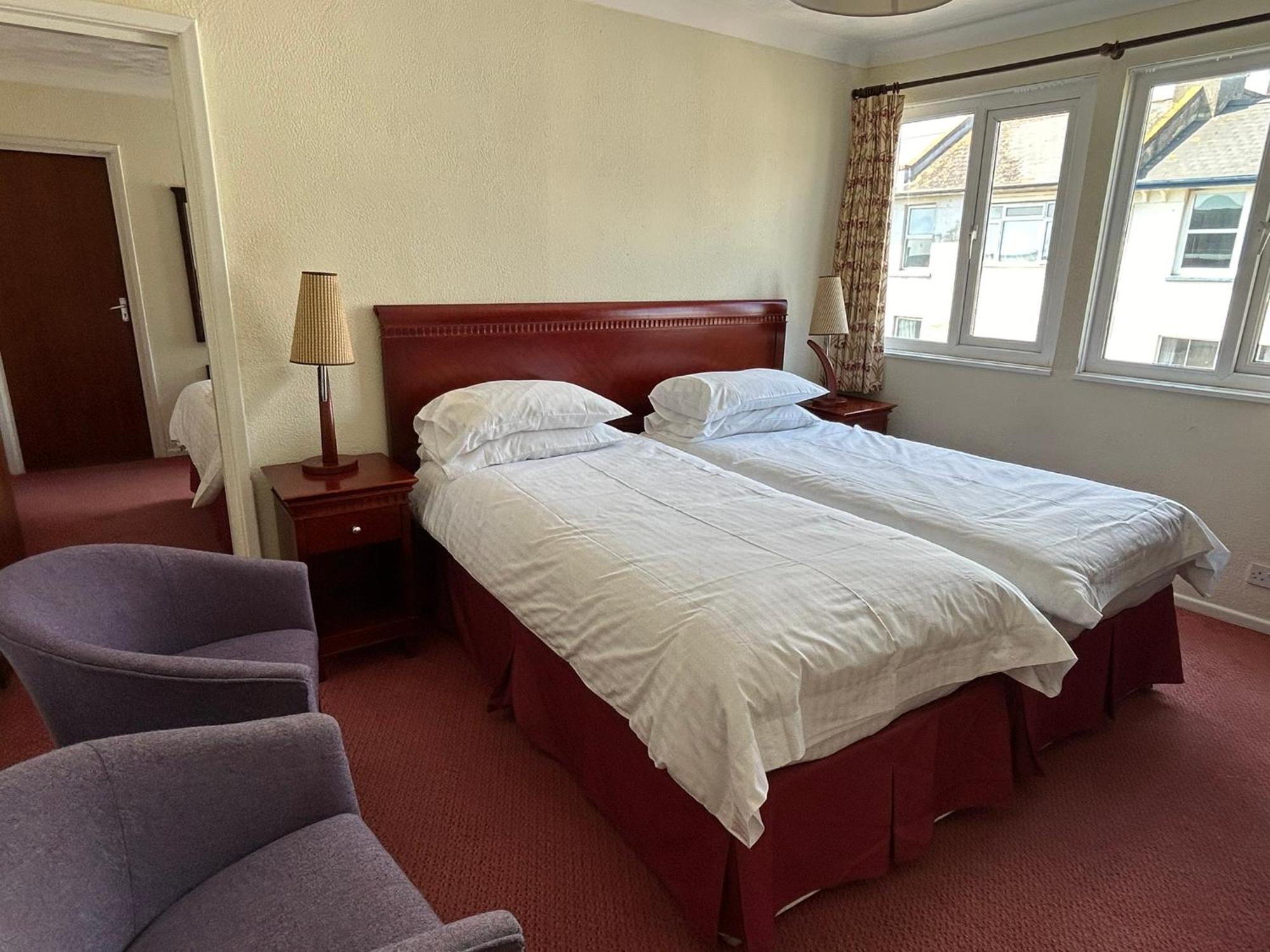 Regent Court - Seafront, Sandown - Free Car Ferry For Bookings Of 3 Or More Nights, Subject To Availability ภายนอก รูปภาพ