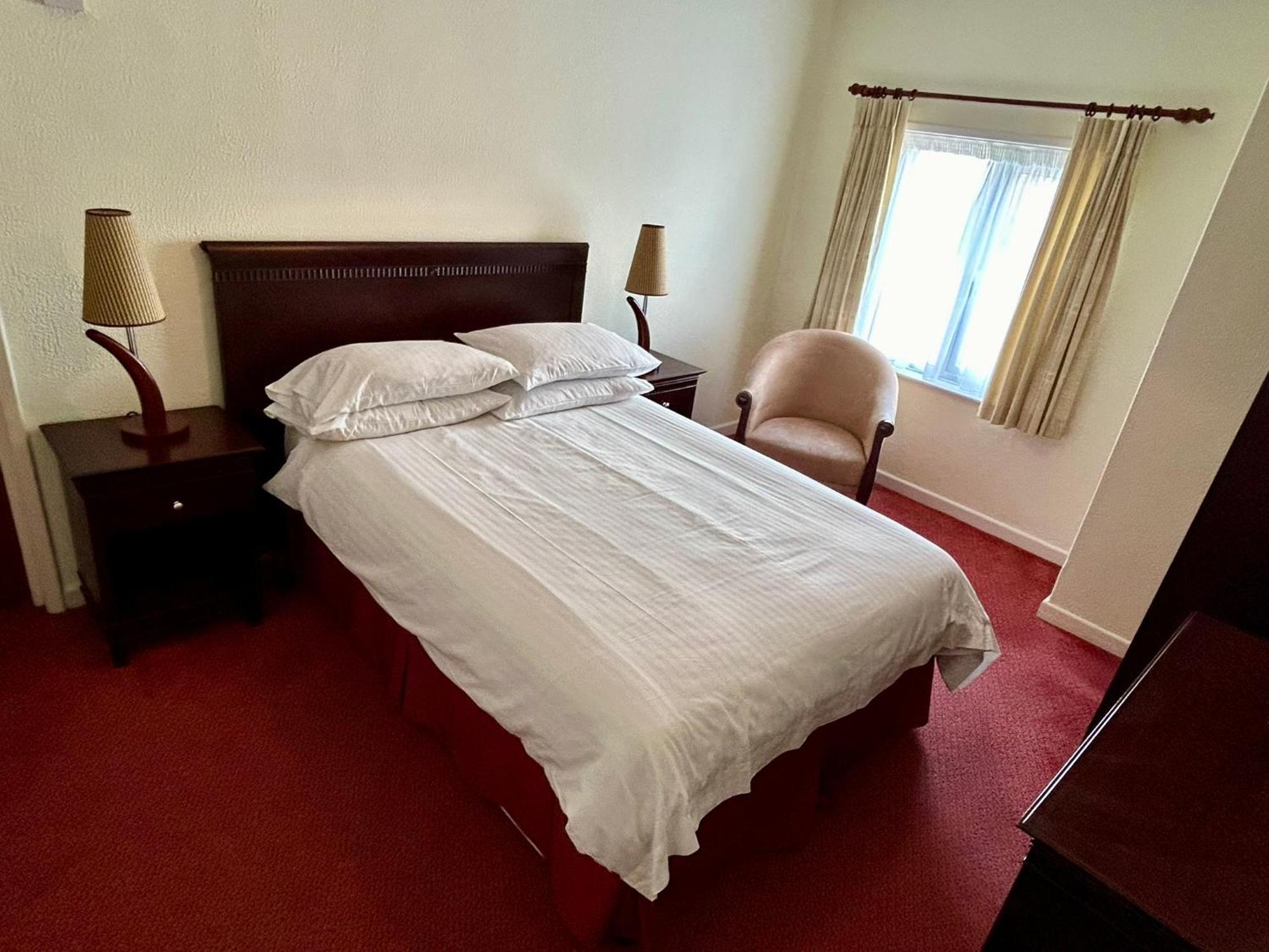 Regent Court - Seafront, Sandown - Free Car Ferry For Bookings Of 3 Or More Nights, Subject To Availability ห้อง รูปภาพ