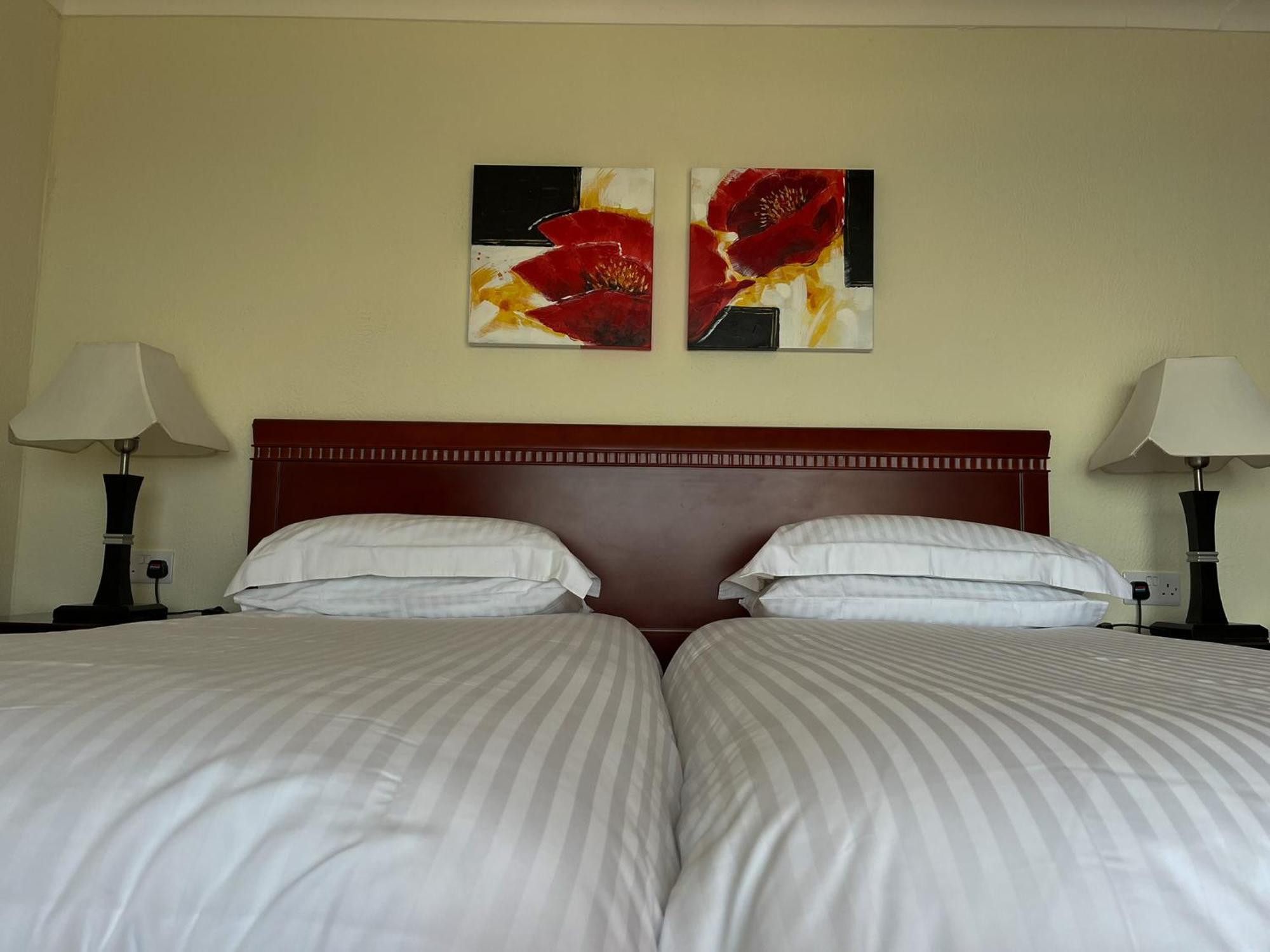Regent Court - Seafront, Sandown - Free Car Ferry For Bookings Of 3 Or More Nights, Subject To Availability ห้อง รูปภาพ