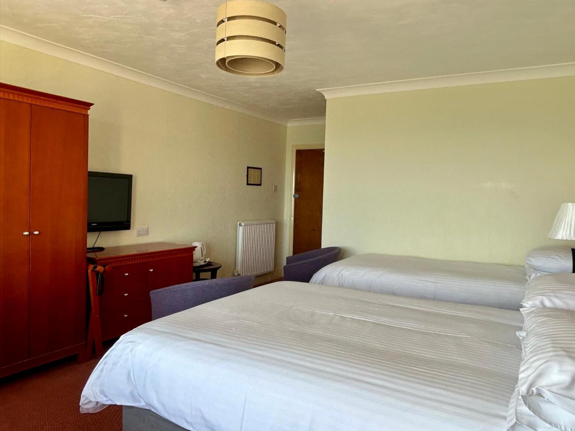 Regent Court - Seafront, Sandown - Free Car Ferry For Bookings Of 3 Or More Nights, Subject To Availability ห้อง รูปภาพ