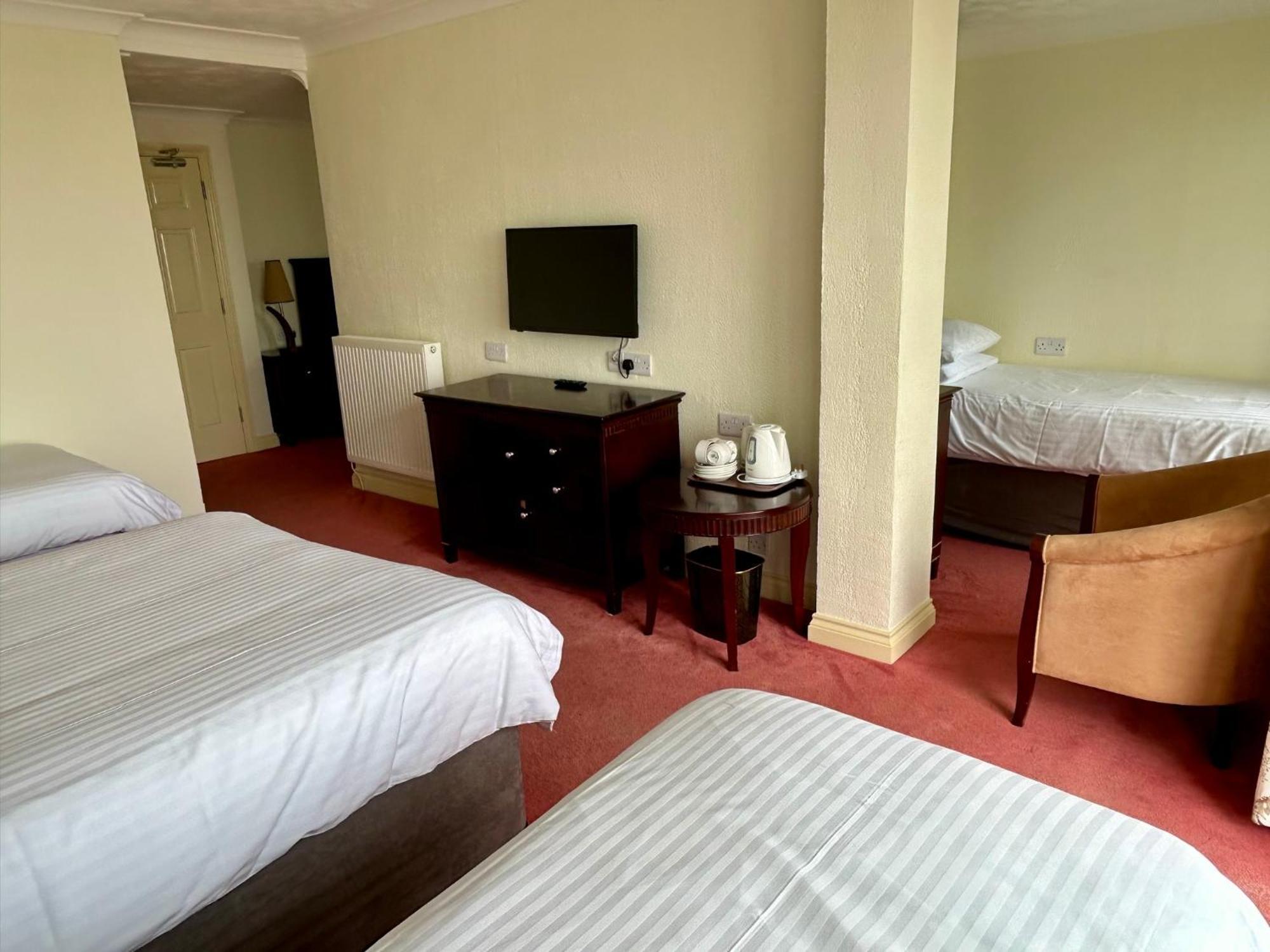 Regent Court - Seafront, Sandown - Free Car Ferry For Bookings Of 3 Or More Nights, Subject To Availability ห้อง รูปภาพ