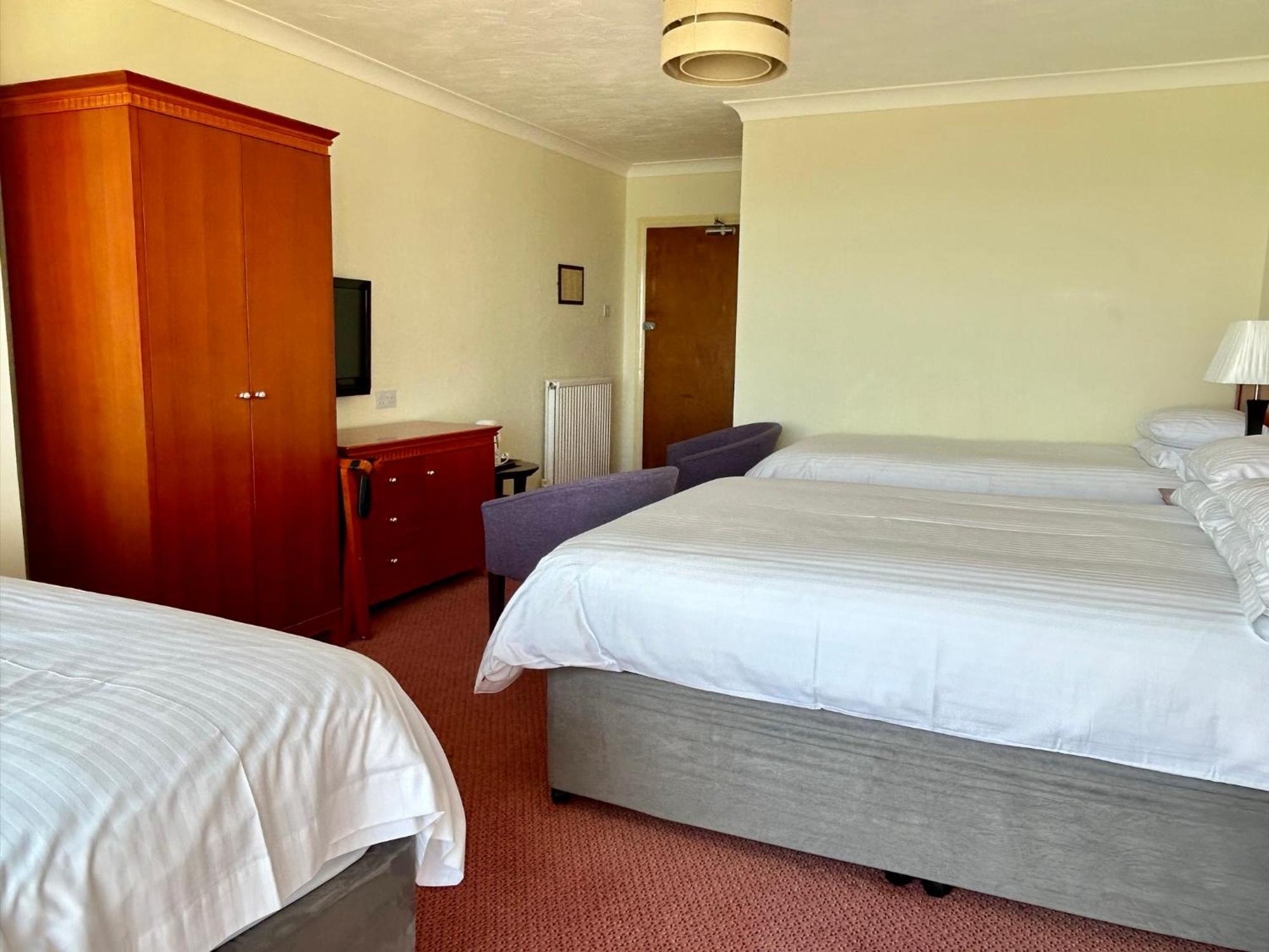 Regent Court - Seafront, Sandown - Free Car Ferry For Bookings Of 3 Or More Nights, Subject To Availability ห้อง รูปภาพ