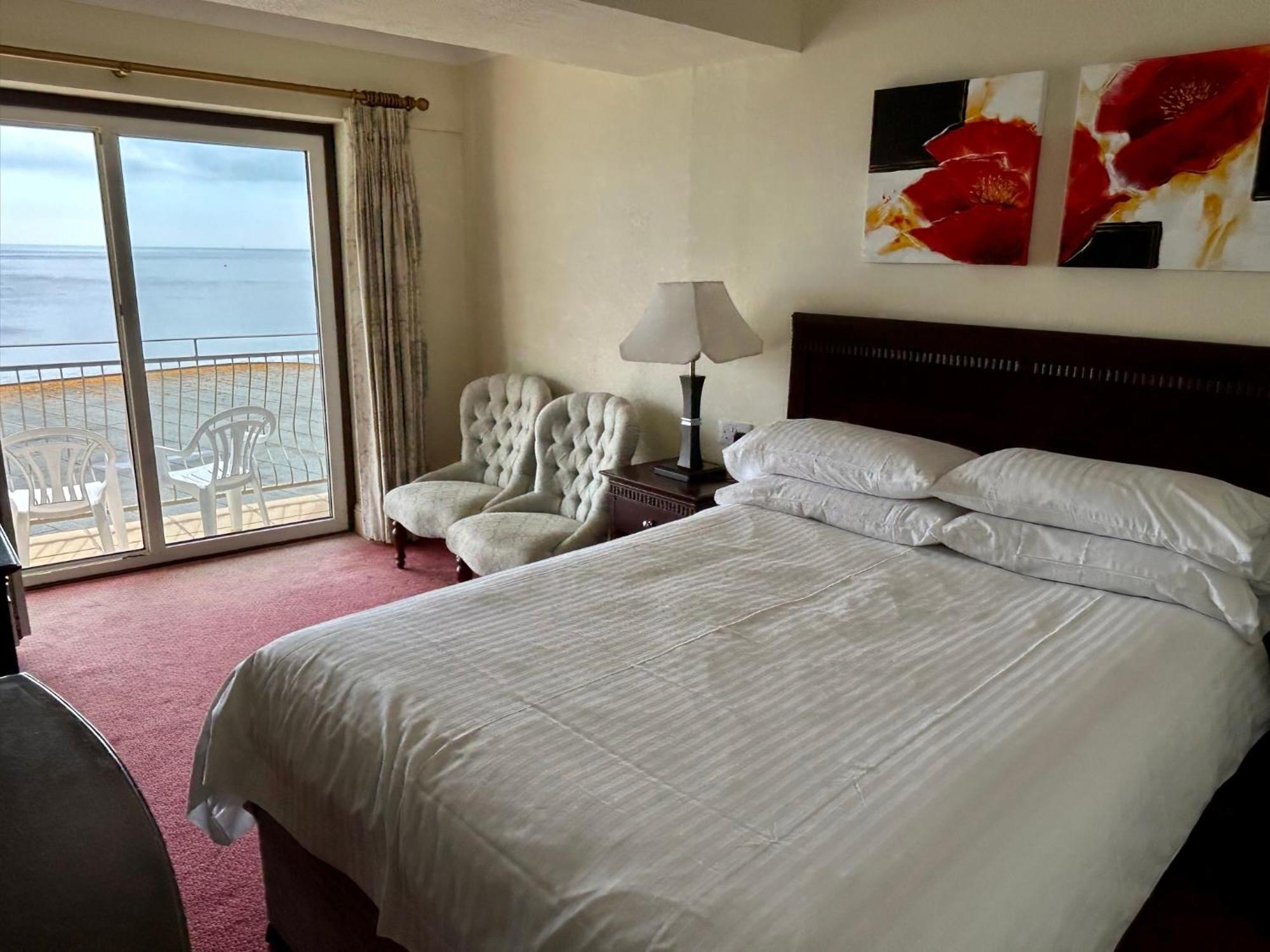 Regent Court - Seafront, Sandown - Free Car Ferry For Bookings Of 3 Or More Nights, Subject To Availability ภายนอก รูปภาพ