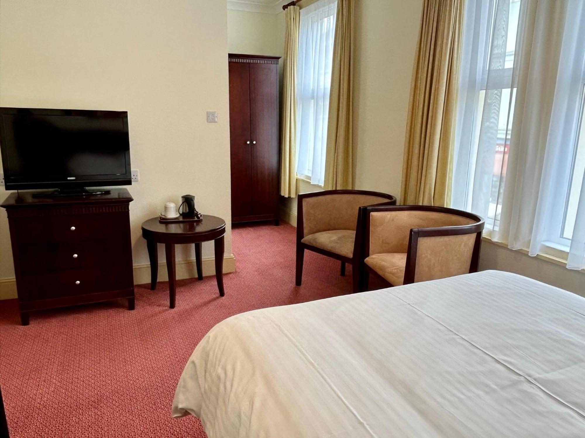 Regent Court - Seafront, Sandown - Free Car Ferry For Bookings Of 3 Or More Nights, Subject To Availability ห้อง รูปภาพ